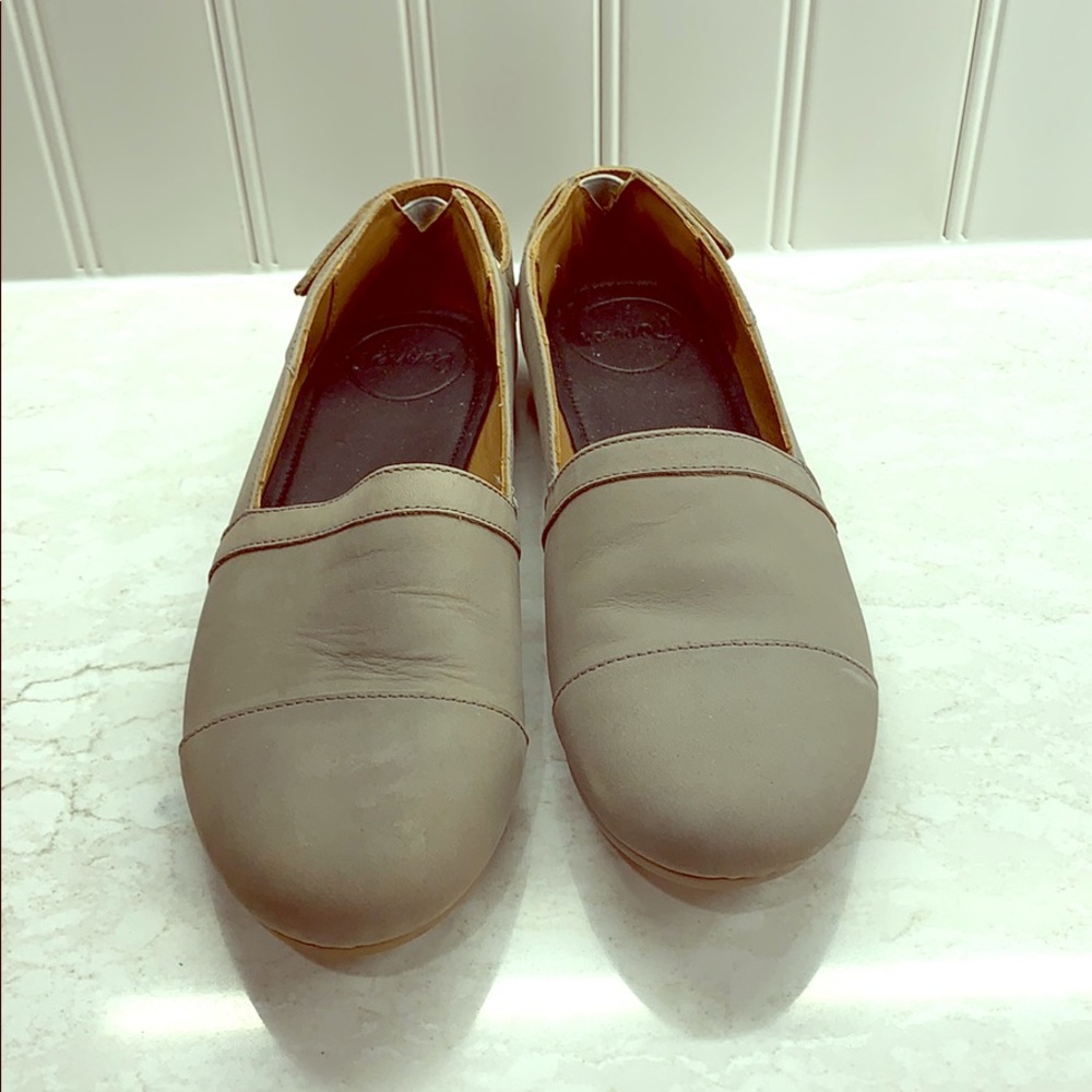 Penner leather flats